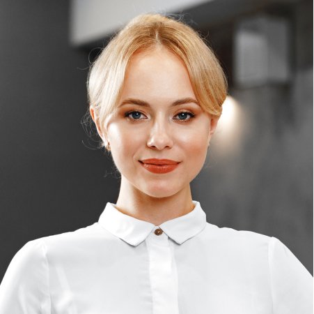 سارة الكندي – عُمان